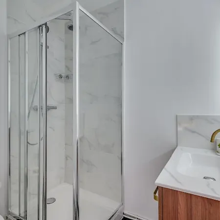 04 - Confortable Proche Paris Et Transports Avec Tv Wifi Bed & Breakfast Gennevilliers
